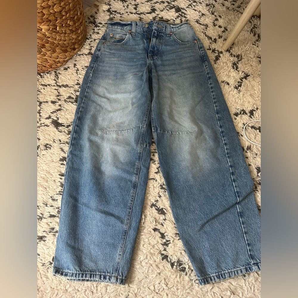 BDG Blue Barrel Jeans